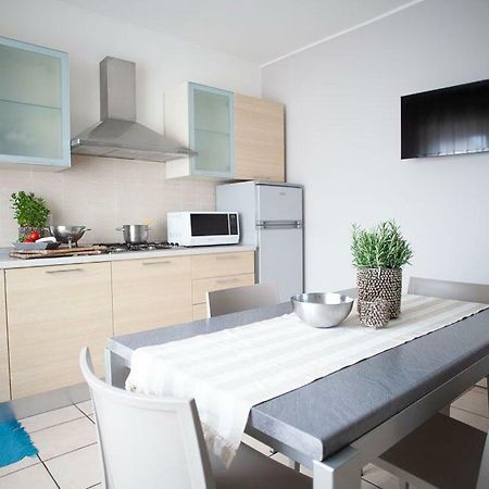 Trilocale Luna Riccione Luaran gambar