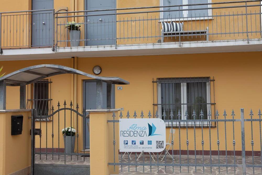 Trilocale Luna Riccione Luaran gambar